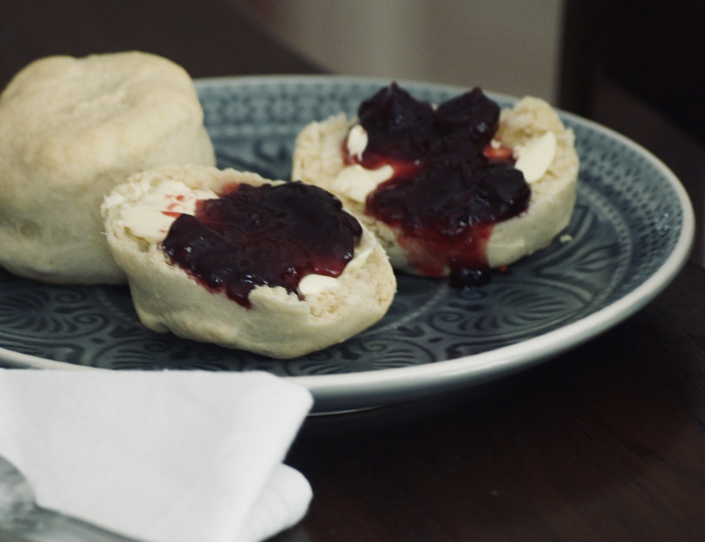 dinkel-scones-mit-dinkelmehl-und-ohne-zucker-und-ohne-milch
